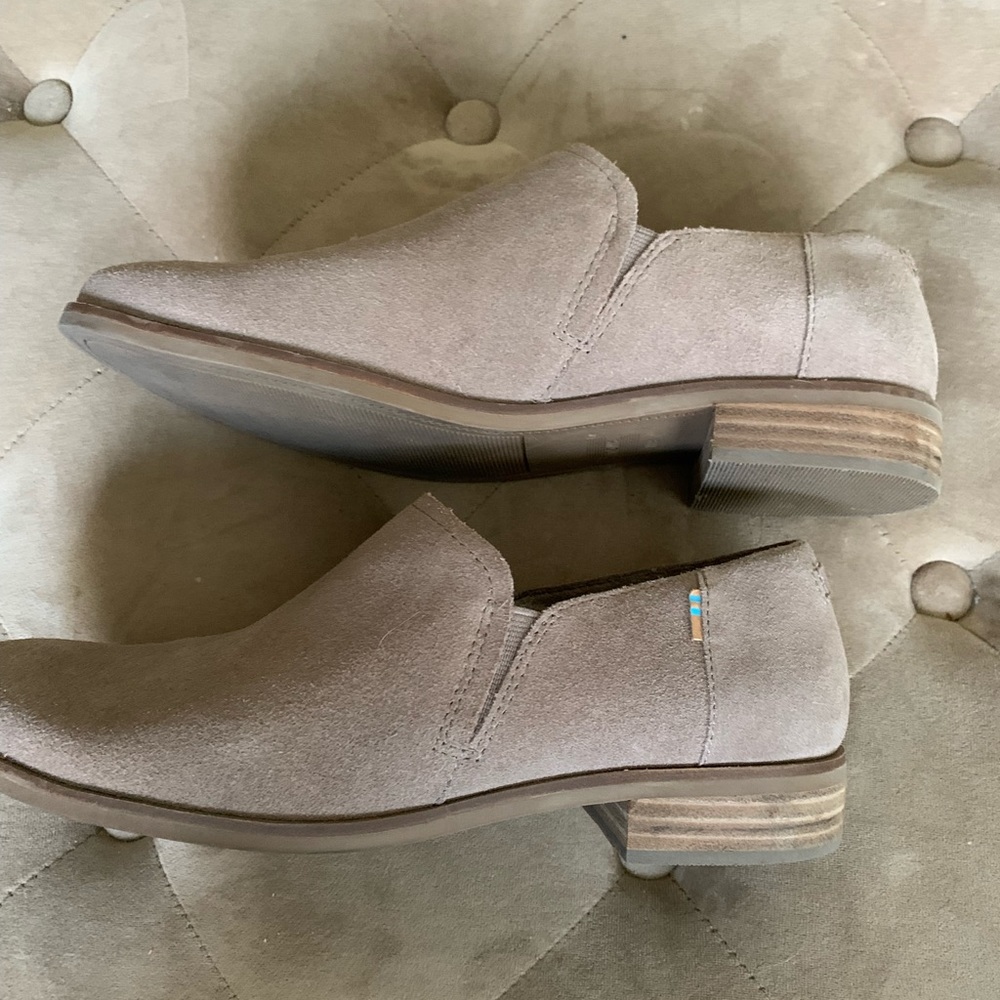 Toms Suede Loafers size 9